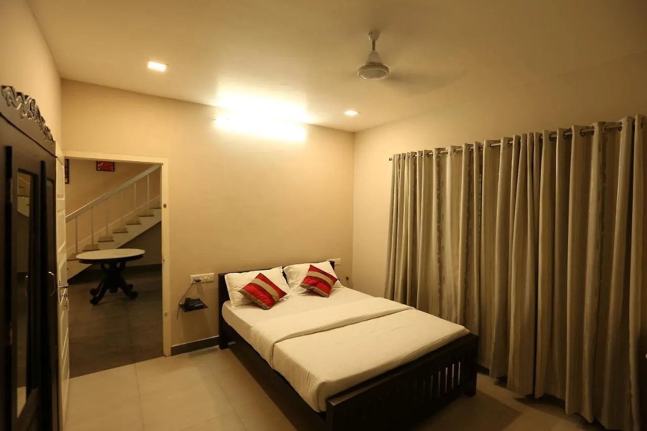 Nambiars Premium Heritage Hotel Kochi 2*,